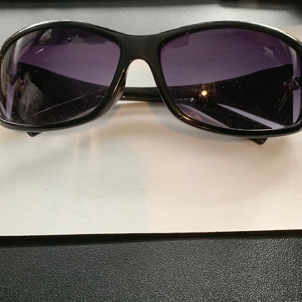 Oscar De La Renta Sunglasses